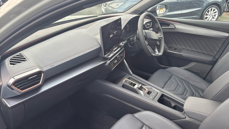 CUPRA Leon 1.5 eHybrid 204 Shadow Edition 5dr DSG Estate